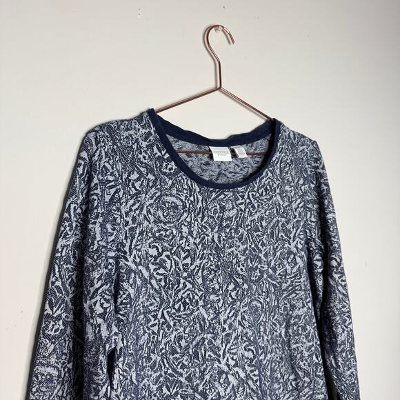 Chico's Weekends Womens Large Top Blue Floral Long Sleeve Coastal Modest Casual - Picture 2 of 4